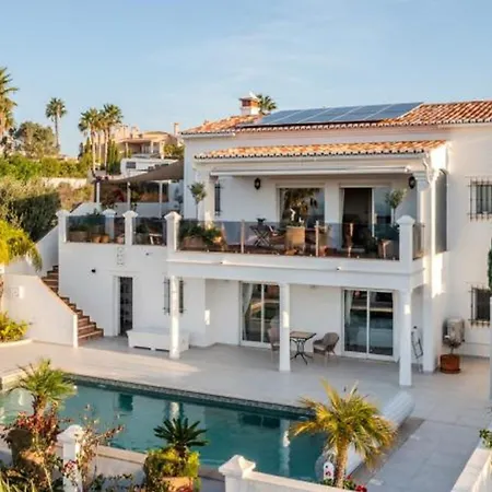 Appartement Stunning Offers Unparalleled Sea Views Heated Pool Albufeira