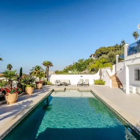 Appartement Stunning Offers Unparalleled Sea Views Heated Pool *