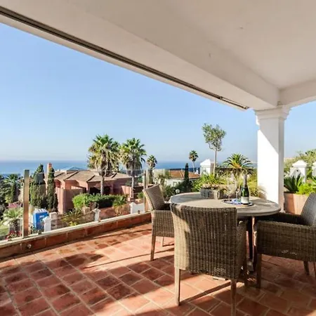 Διαμέρισμα Stunning Offers Unparalleled Sea Views Heated Pool