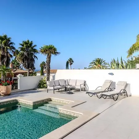 Διαμέρισμα Stunning Offers Unparalleled Sea Views Heated Pool *