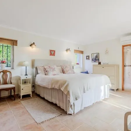 Stunning Offers Unparalleled Sea Views Heated Pool Albufeira